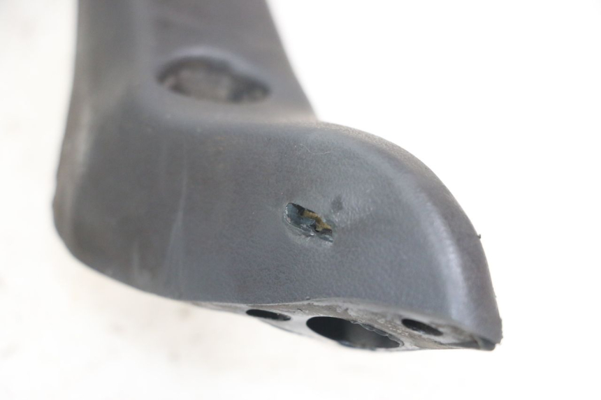 photo de MANIJA TRASERA HONDA NTV DEAUVILLE 650 (1998 - 2001) - Estado de la superficie y material