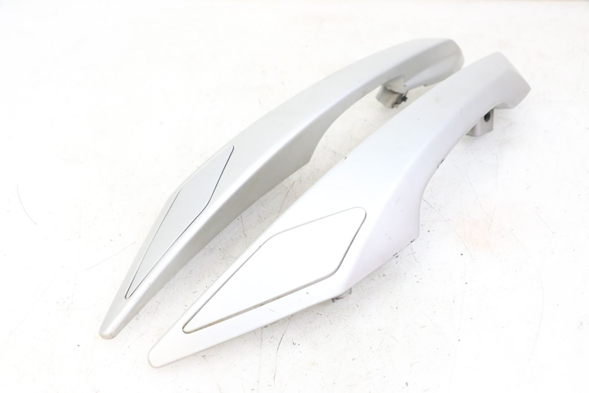 photo de MANILLAR TRASERO PEUGEOT SATELIS 125 (2010 - 2012) - Detalle de la pieza