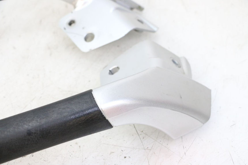 photo de MANILLAR TRASERO PIAGGIO MP3 LT 400 (2007 - 2012) - Marcados y referencias originales