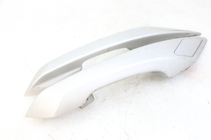 photo de ASIDERO PEUGEOT SATELIS 125 (2013 - 2018) - Detalles de los puntos de fijación