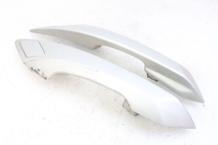 photo de ASIDERO PEUGEOT SATELIS 125 (2013 - 2018) - Estado de la superficie y material