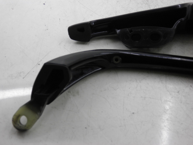 photo de ASIDERO SUZUKI BURGMAN EXECUTIVE 650 (2008 - 2010) - Estado de la superficie y material