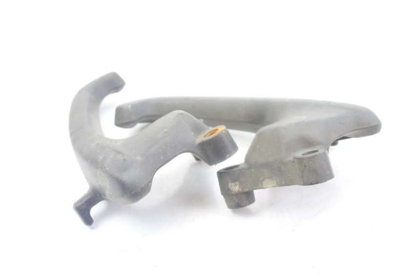 photo de ASIDERO HONDA VFR VTEC RC46 800 (2002 - 2013) - Primer plano técnico