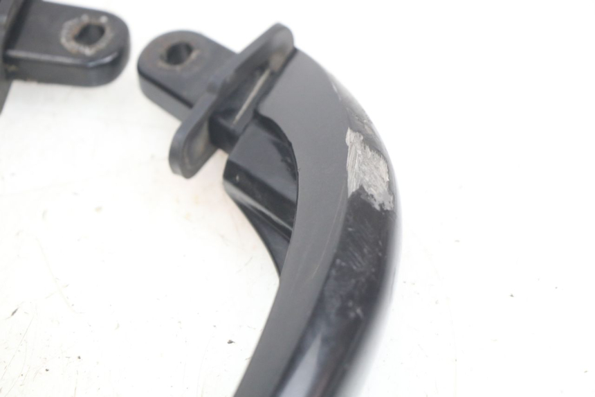 photo de MANETA TRASERA YAMAHA X-MAX XMAX 250 (2006 - 2009) - Estado de la superficie y material