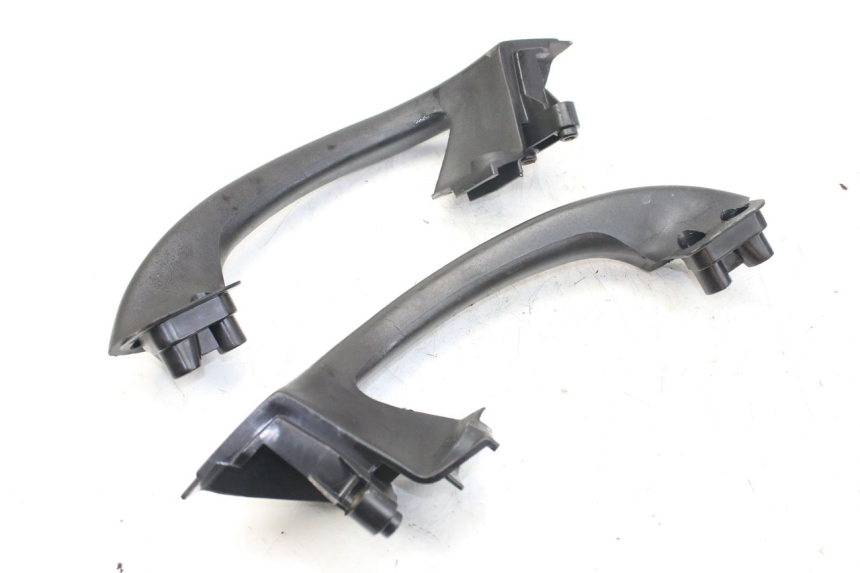 photo de MANIJA TRASERA PIAGGIO X9 EVOLUTION 125 (2003 - 2007) - Detalles de los puntos de fijación