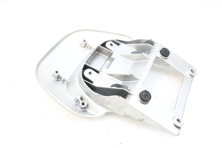 photo de MANETA TRASERA YAMAHA YP MAJESTY 125 (2002 - 2006) - Características distintivas