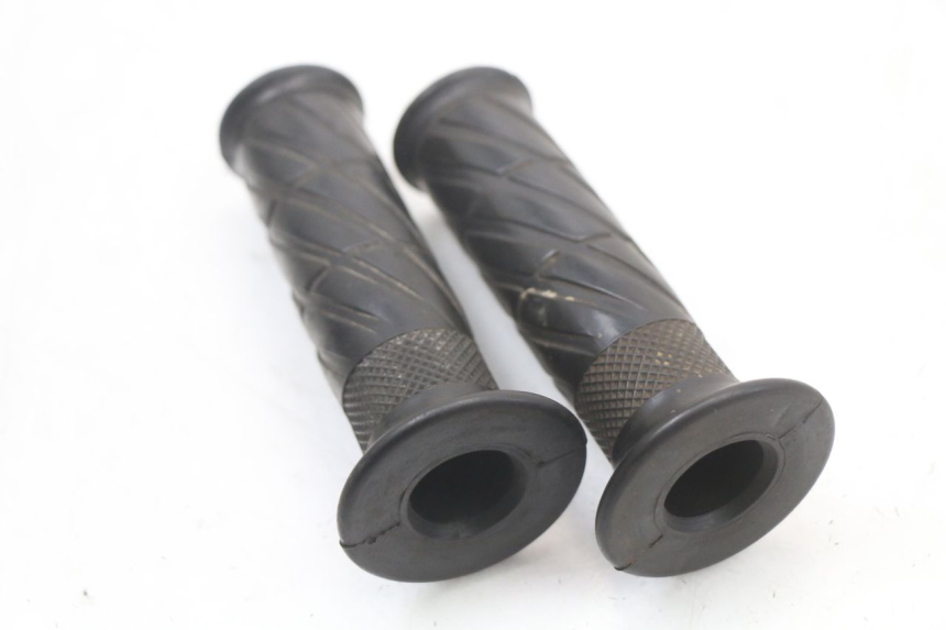 photo de PU HYTRACK HY S 4X4 410 (2013 - 2016) - Otra perspectiva