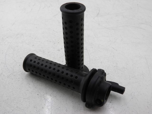 photo de PU PIAGGIO MP3 RL 125 (2006 - 2014) - Primer plano técnico