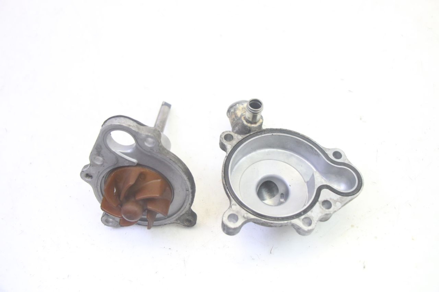 photo de BOMBA AGUA SUZUKI BURGMAN EXECUTIVE ABS 650 (2006 - 2012) - Zoom estado de uso