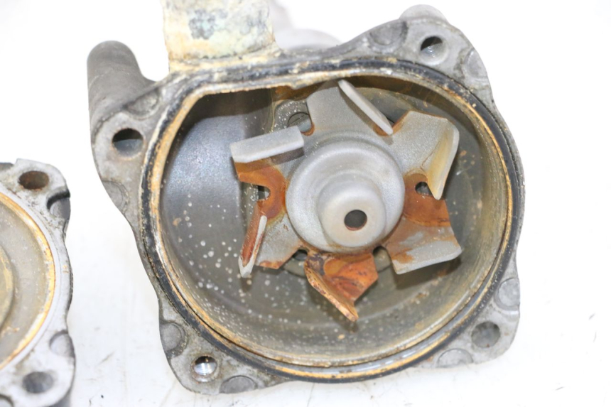 photo de BOMBA AGUA HONDA CBR RR FIREBLADE 900 (1992 - 1994) - Recambio usado revisado