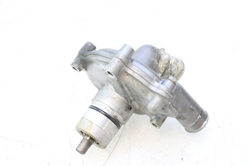 photo de BOMBA AGUA YAMAHA FJR 1300 (2001 - 2005) - Primer plano técnico