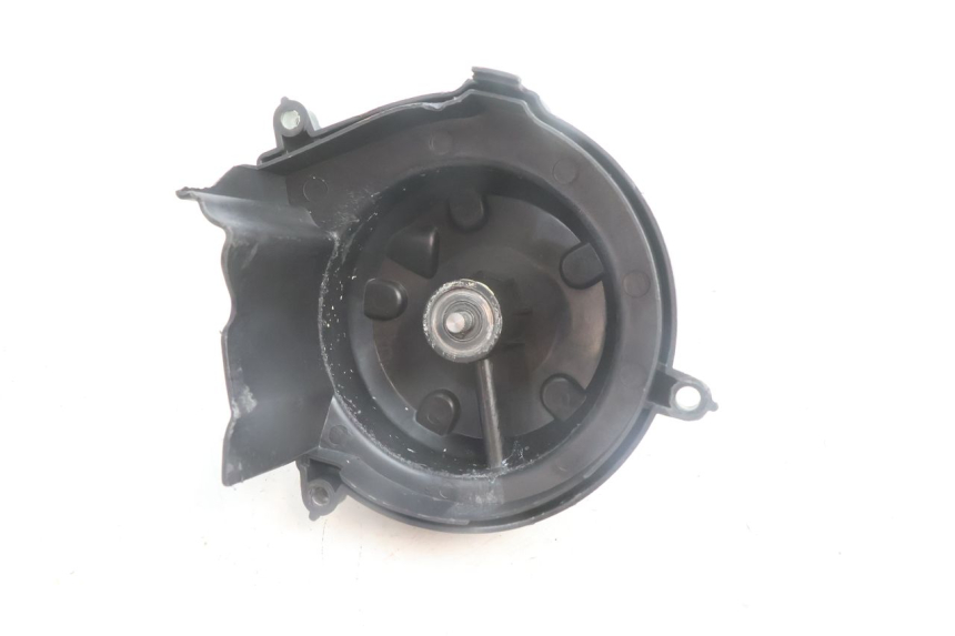 photo de BOMBA AGUA PEUGEOT LUDIX BLASTER 50 (2006 - 2014) - Detalles de los puntos de fijación