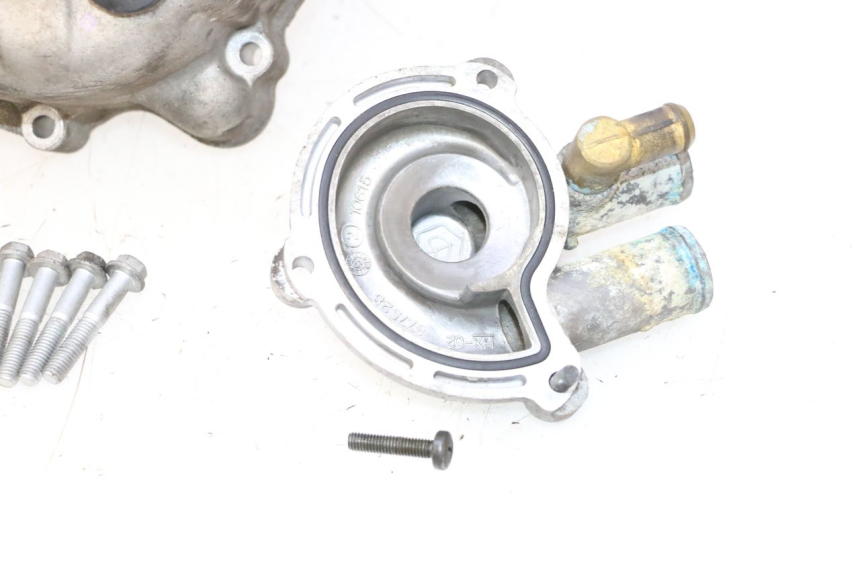 photo de BOMBA AGUA PIAGGIO MP3 LT 300 (2010 - 2016) - Zoom sobre los componentes