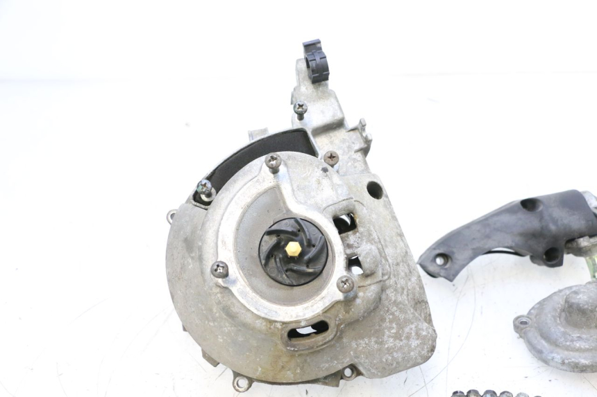 photo de BOMBA AGUA PIAGGIO MP3 125 (2006 - 2014) - Marcados y referencias originales