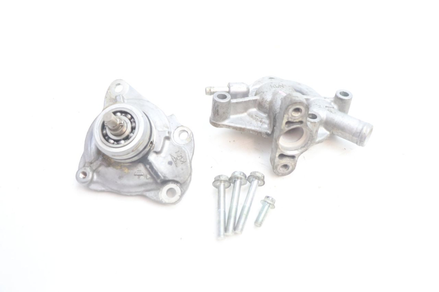 photo de BOMBA DE AGUA HONDA PCX (JF28) 125 (2009 - 2011) - Primer plano técnico