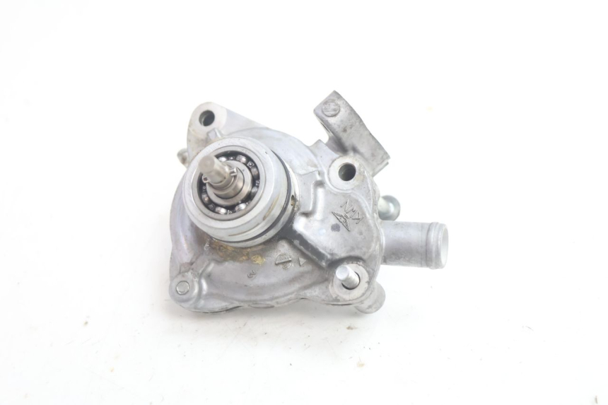 photo de BOMBA DE AGUA HONDA PCX (JF28) 125 (2009 - 2011) - Estado de la superficie y material