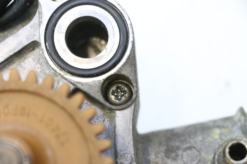 photo de BOMBA AGUA SUZUKI SV S 650 (2003 - 2009) - Zoom estado de uso