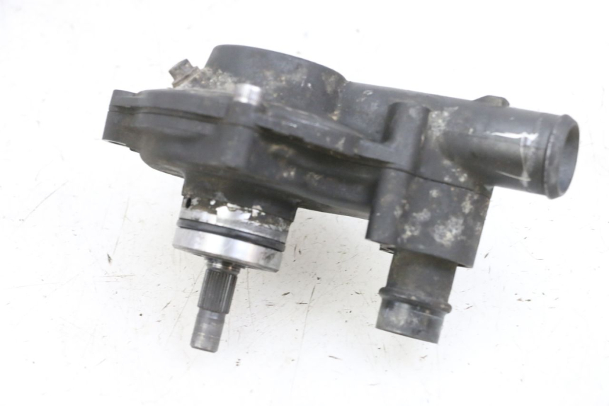 photo de BOMBA AGUA YAMAHA TDM ABS 900 (2002 - 2014) - Primer plano técnico