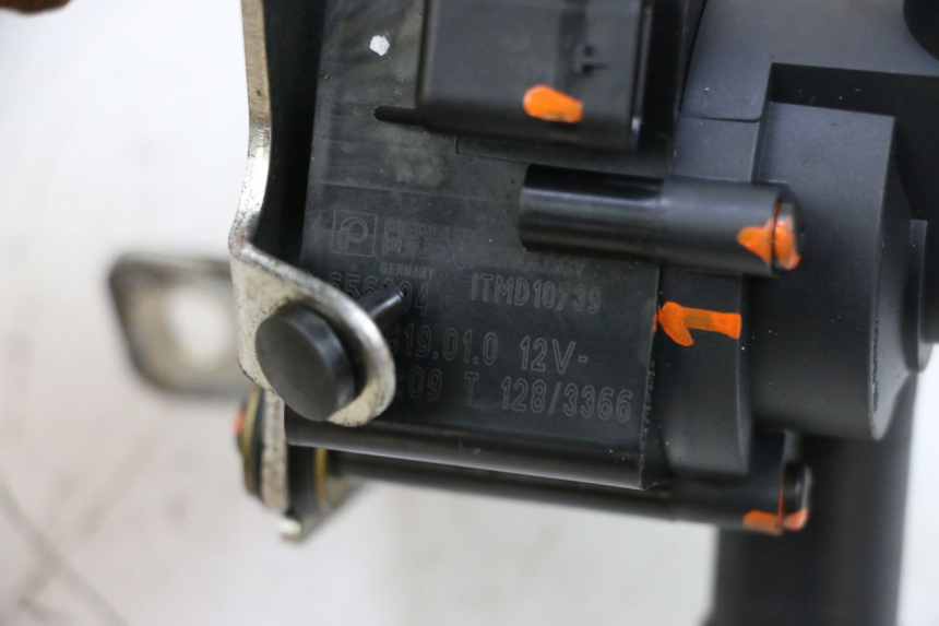 photo de BOMBA AGUA PIAGGIO VESPA GTS SUPER IE 125 (2009 - 2016) - Detalle de la pieza