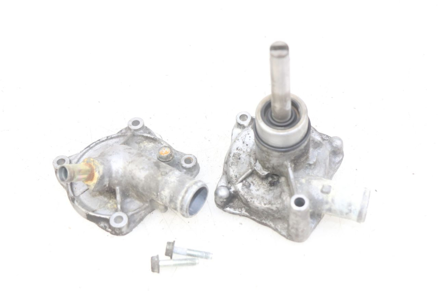 photo de BOMBA AGUA HONDA VFR FI RC46 800 (1998 - 2001) - Primer plano técnico