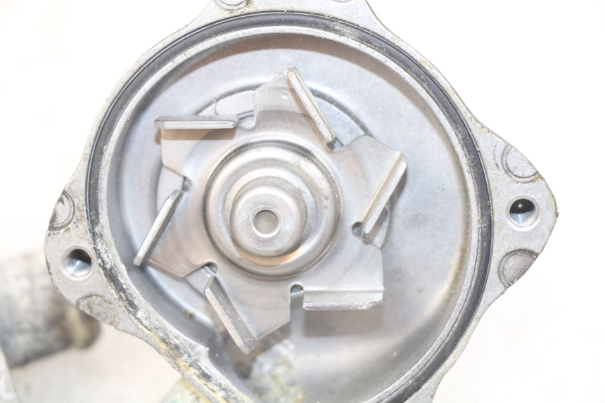 photo de BOMBA AGUA HONDA VFR FI RC46 800 (1998 - 2001) - Estado de la superficie y material