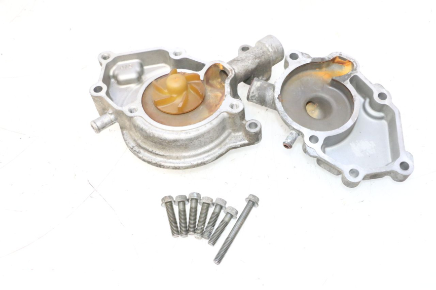photo de BOMBA DE AGUA YAMAHA XMAX X-MAX 125 (2006 - 2009) - Detalle de la pieza