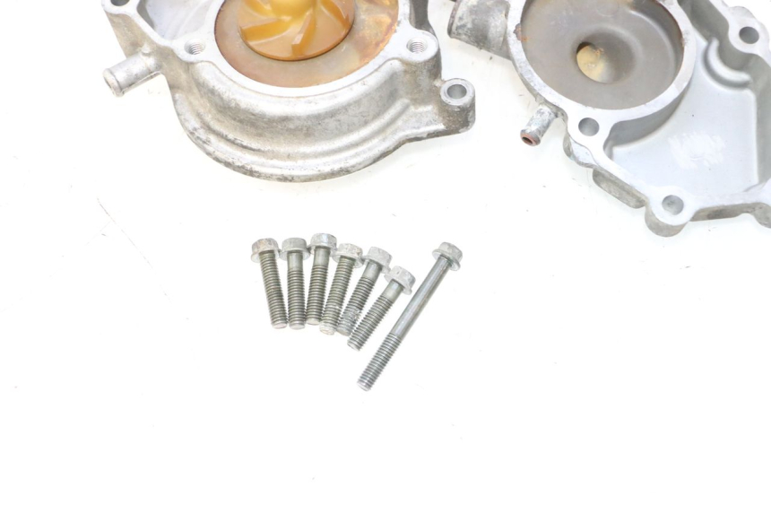 photo de BOMBA DE AGUA YAMAHA XMAX X-MAX 125 (2006 - 2009) - Estado de la superficie y material