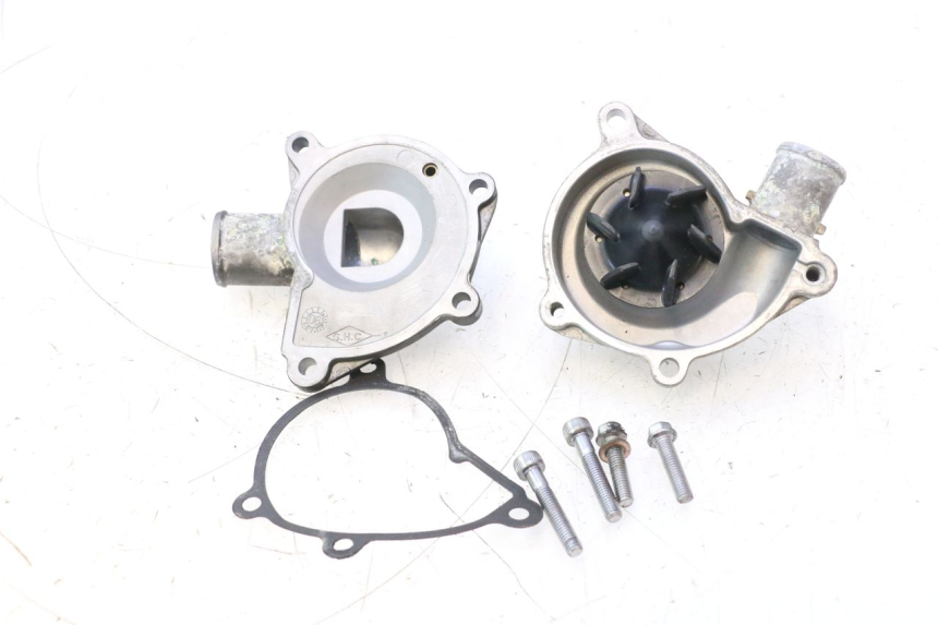 photo de BOMBA AGUA YAMAHA YZF R6 600 (2008 - 2009) - Vista principal