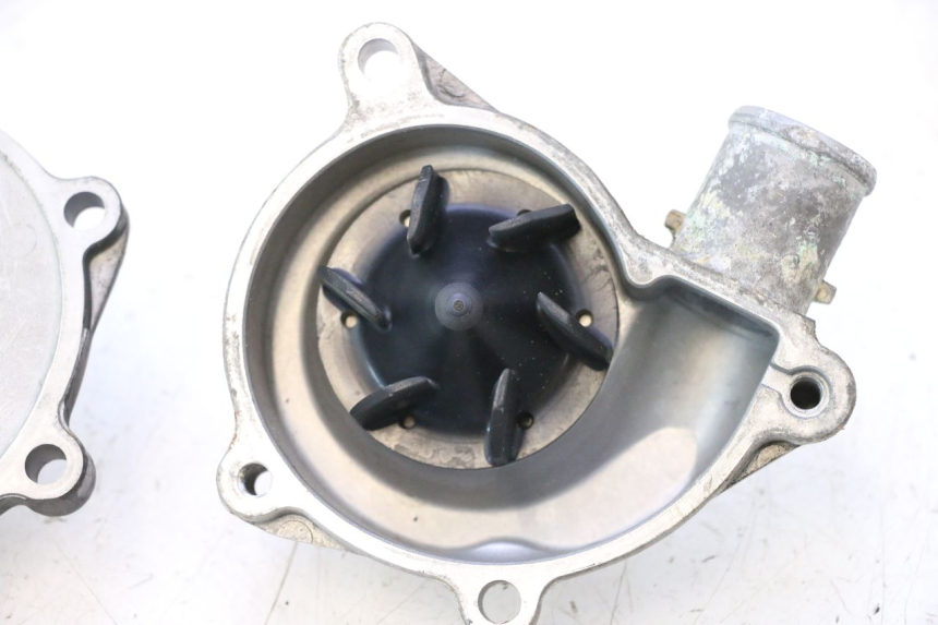 photo de BOMBA AGUA YAMAHA YZF R6 600 (2008 - 2009) - Zoom estado de uso