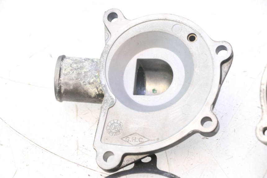 photo de BOMBA AGUA YAMAHA YZF R6 600 (2008 - 2009) - Otra perspectiva