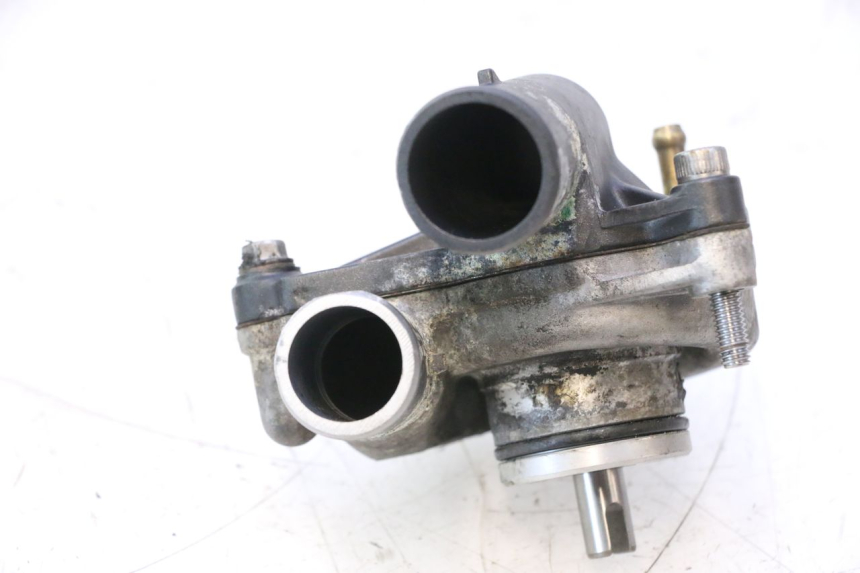 photo de BOMBA AGUA YAMAHA YZF R6 600 (2008 - 2009) - Detalles de los puntos de fijación