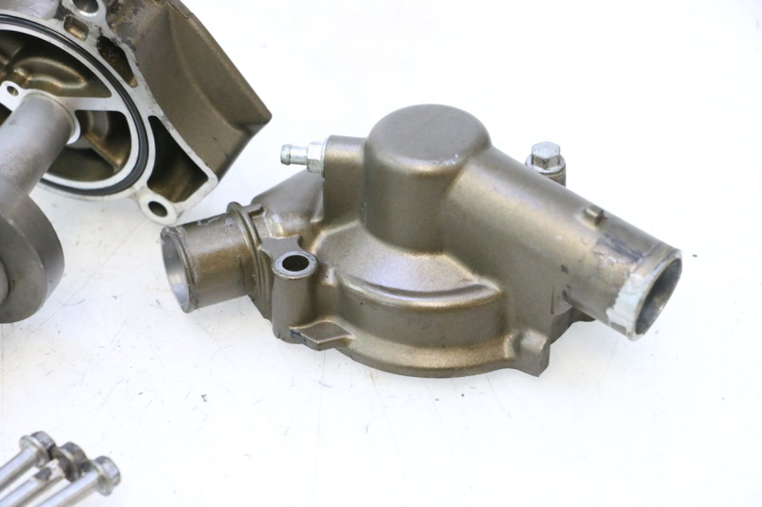 photo de BOMBA DE AGUA KAWASAKI ZX-6R ZX6R 600 (2000 - 2002) - Detalles de los puntos de fijación