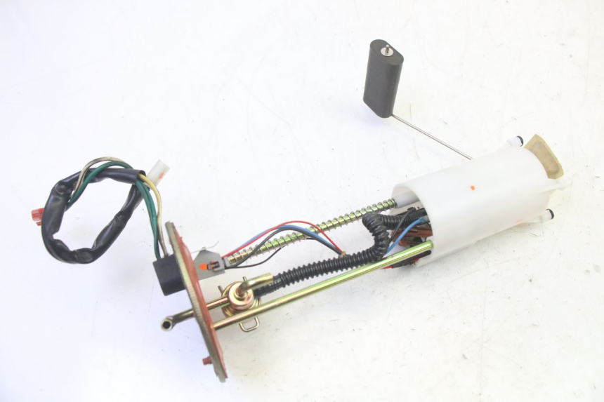 photo de BOMBA GASOLINA QUADRO 4 4D 350 (2015 - 2018) - Zoom estado de uso