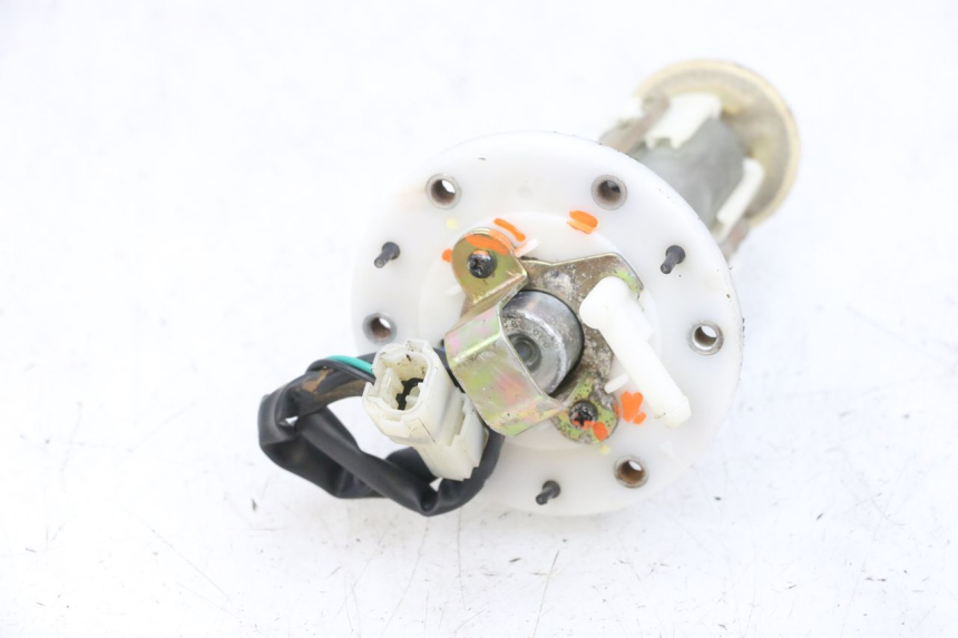 photo de BOMBA DE COMBUSTIBLE KYMCO AGILITY 16+ 4T 50 (2018 - 2023) - Detalles de los puntos de fijación