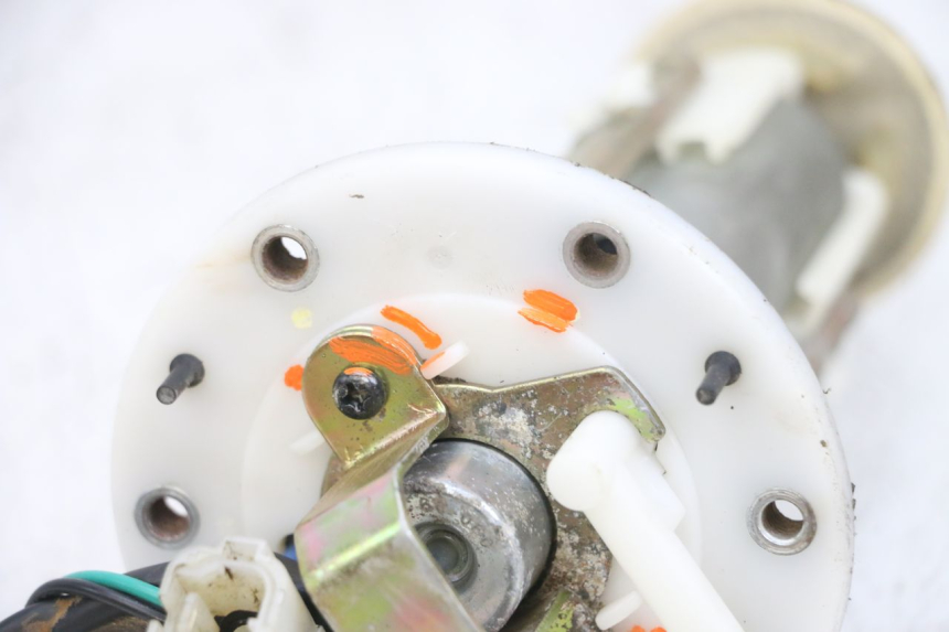 photo de BOMBA DE COMBUSTIBLE KYMCO AGILITY 16+ 4T 50 (2018 - 2023) - Estado de la superficie y material