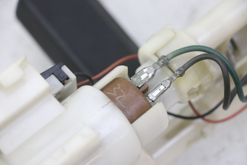 photo de BOMBA DE COMBUSTIBLE SUZUKI BURGMAN 125 (2007 - 2014) - Vista general del producto