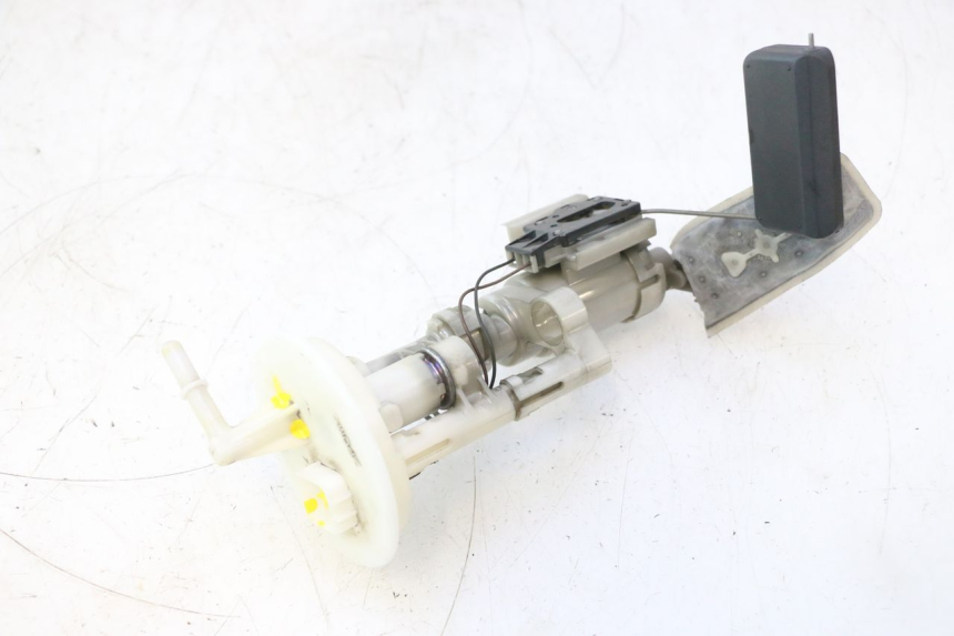 photo de BOMBA DE COMBUSTIBLE SUZUKI BURGMAN 125 (2007 - 2014) - Vista principal