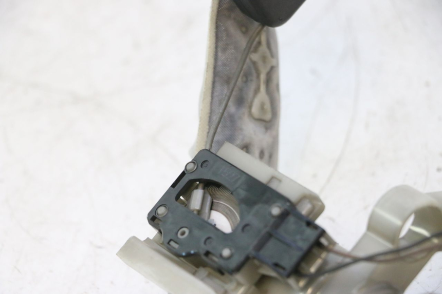 photo de BOMBA DE COMBUSTIBLE SUZUKI BURGMAN 125 (2007 - 2014) - Primer plano técnico