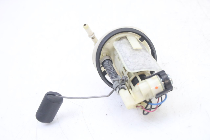 photo de BOMBA DE COMBUSTIBLE YAMAHA BW'S BWS 125 (2010 - 2013) - Detalles de los puntos de fijación