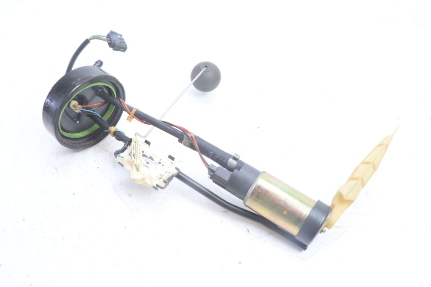 photo de BOMBA GASOLINA BMW C1 125 (2000 - 2003) - Vista principal