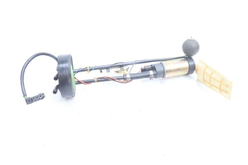 photo de BOMBA GASOLINA BMW C1 125 (2000 - 2003) - Otra perspectiva