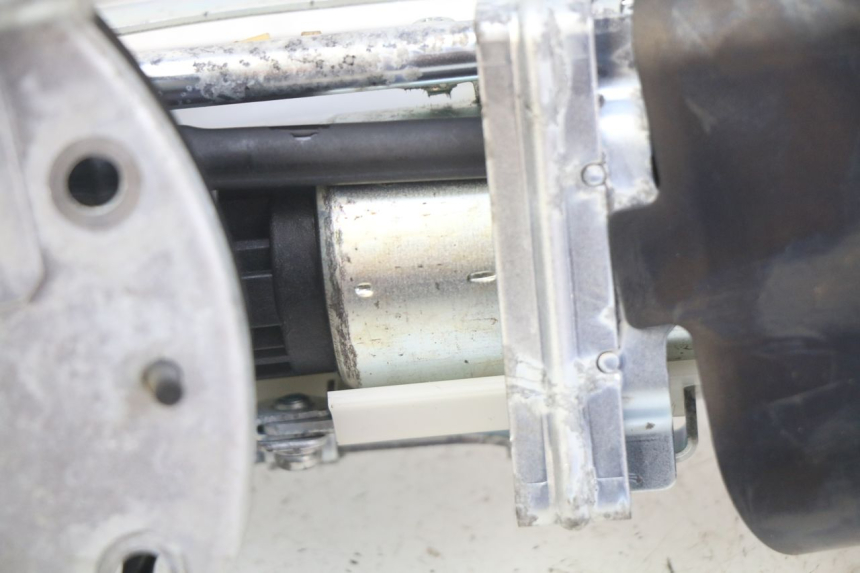 photo de BOMBA DE COMBUSTIBLE HONDA CB R 1000 (2018 - 2023) - Zoom estado de uso