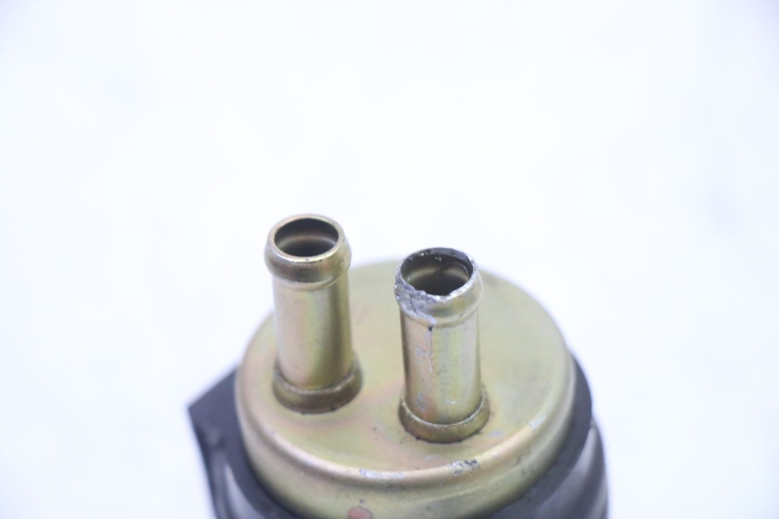 photo de BOMBA GASOLINA HONDA CBR RR FIREBLADE 900 (1992 - 1994) - Estado de la superficie y material