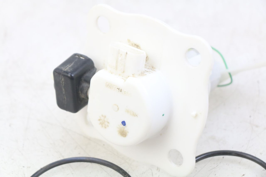 photo de BOMBA DE COMBUSTIBLE HONDA CRF CR-F 125 (2022 - 2023) - Detalles de los puntos de fijación