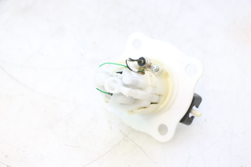 photo de BOMBA GASOLINA HONDA CRF CR-F 125 (2020 - 2021) - Otra perspectiva