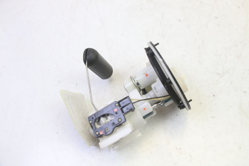 photo de BOMBA GASOLINA YAMAHA CYGNUS X INJECTION 125 (2007 - 2013) - Vista principal