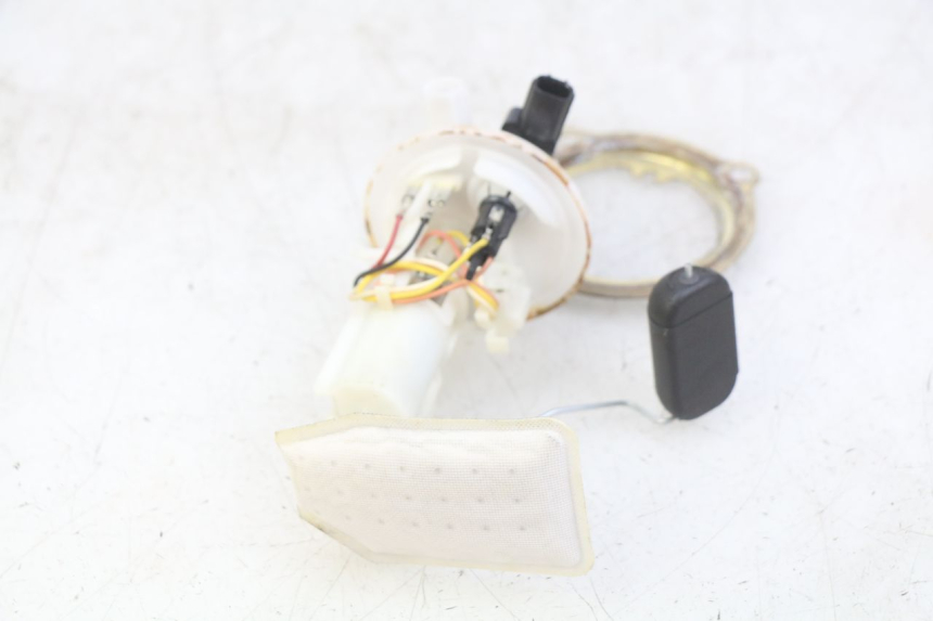 photo de BOMBA DE COMBUSTIBLE YAMAHA D'ELIGHT DELIGHT 125 (2017 - 2020) - Otra perspectiva