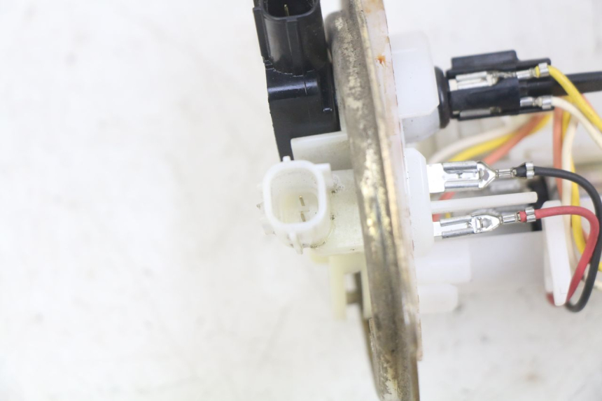 photo de BOMBA DE COMBUSTIBLE YAMAHA D'ELIGHT DELIGHT 125 (2017 - 2020) - Primer plano técnico