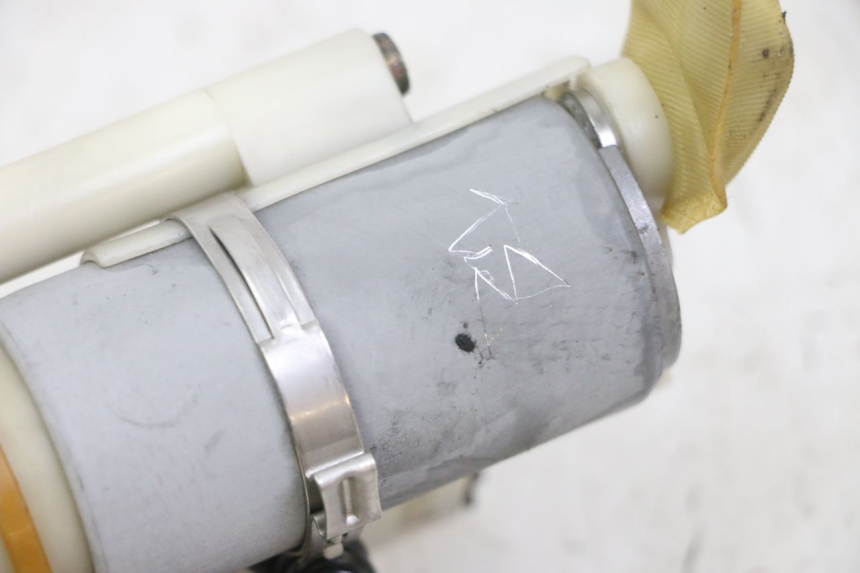 photo de BOMBA GASOLINA PEUGEOT ELYSTAR 125 (2002 - 2007) - Características distintivas