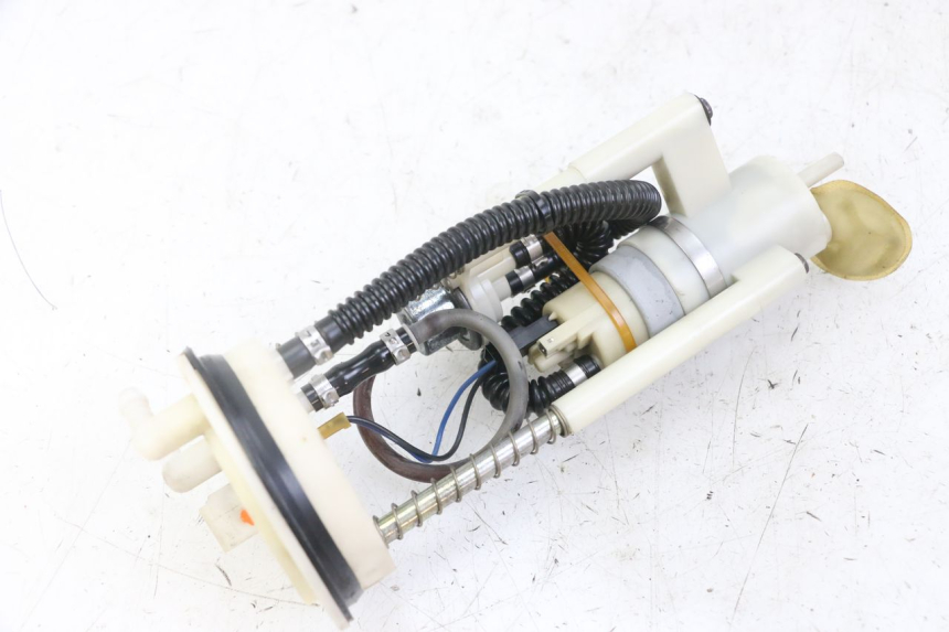 photo de BOMBA GASOLINA PEUGEOT ELYSTAR 125 (2002 - 2007) - Marcados y referencias originales